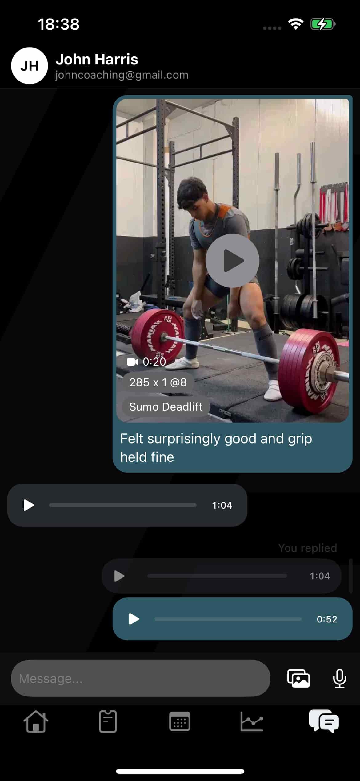 athlete app screenshot of the chat between coach-athlete